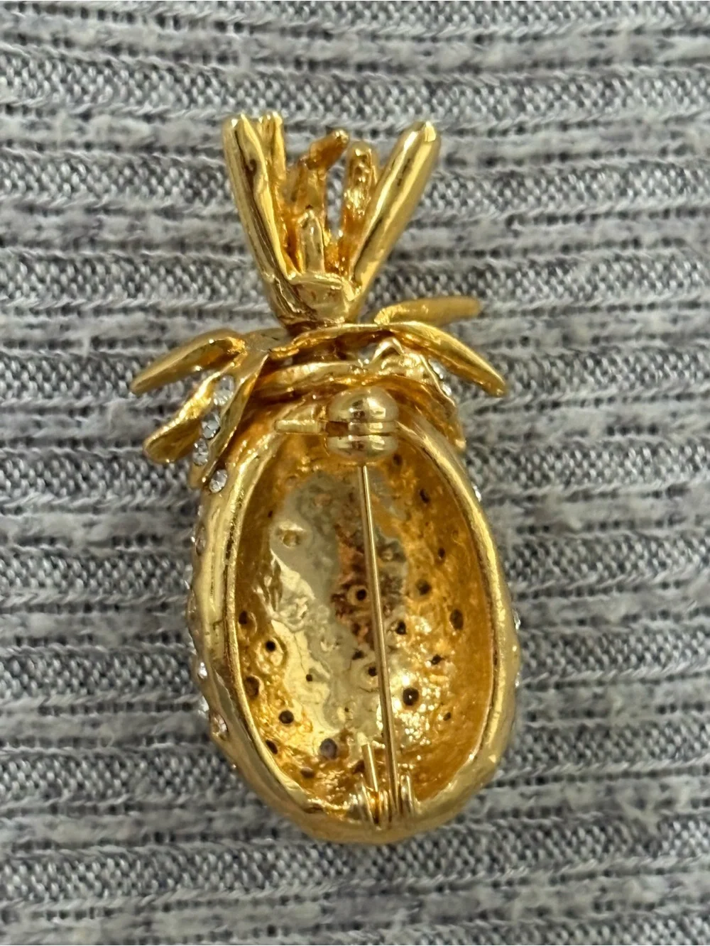 N/A sparkling gold